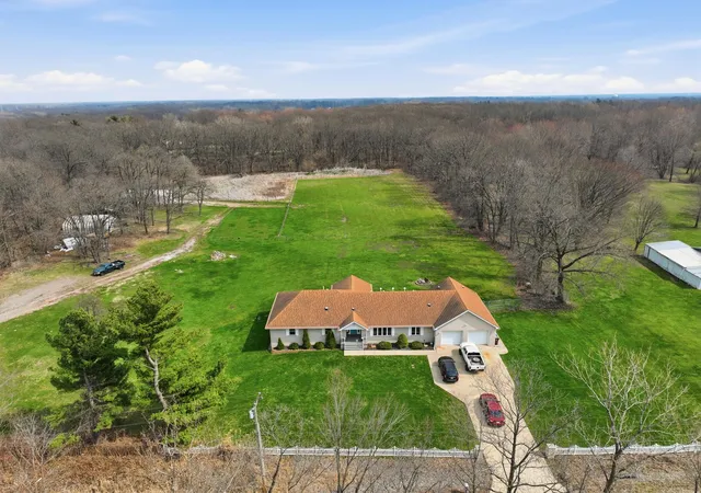 4th image of 1251 N Mineral Springs Rd, Chesterton, IN 46304 | MLS# 836158