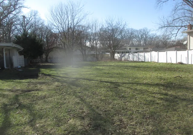 1st image of 282 Crestwood Dr, Hobart, IN 46342 | MLS# 836286