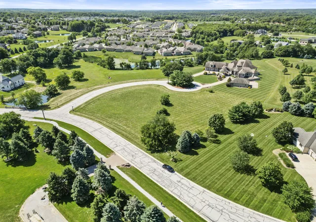 3rd image of 2960 Spring Rain Ct, Valparaiso, IN 46385 | MLS# 836297