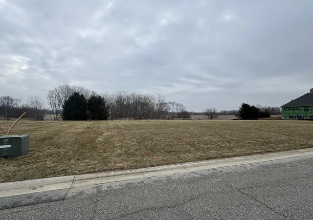 3rd image of 1711 Littler Dr, Chesterton, IN 46304 | MLS# 836318