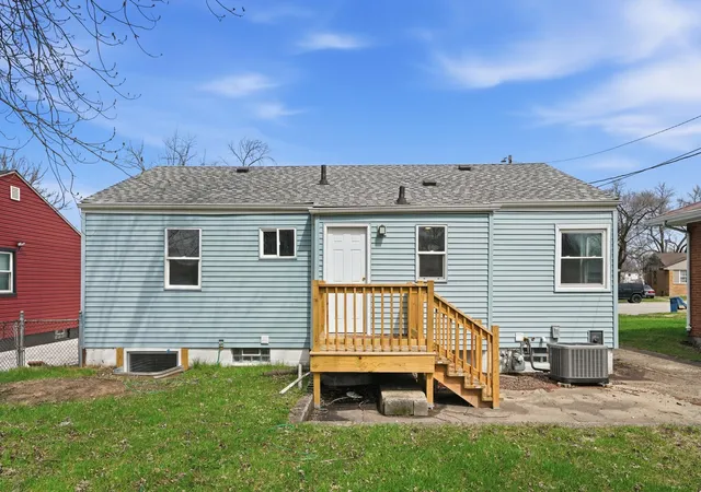 4th image of 4203 E 12Th Pl, Gary, IN 46403 | MLS# 836563