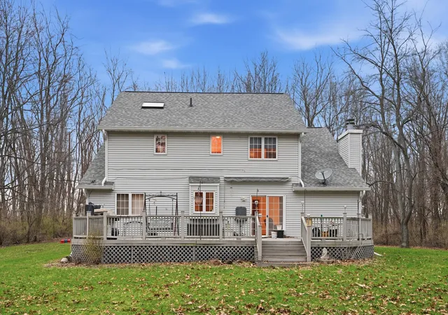 3rd image of 704 W Us Hwy 30, Valparaiso, IN 46385 | MLS# 836508