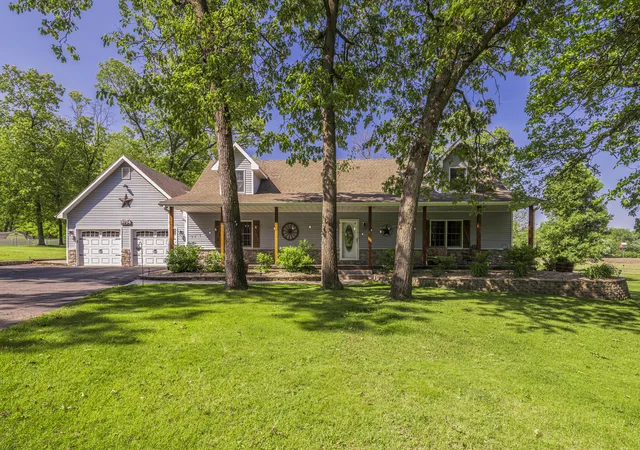 Homes for sale in De Motte, IN | 9754 N Charter Rd, De Motte, IN 46310 | MLS# 836571