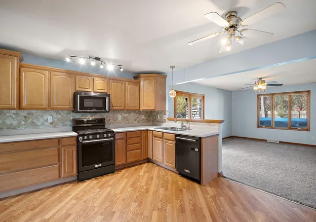 Photo 3 of Single family home for sale at 9542 Roosevelt Pl, Crown Point, IN 46307 | MLS# 836682 | Listing updated on 2026-09-20