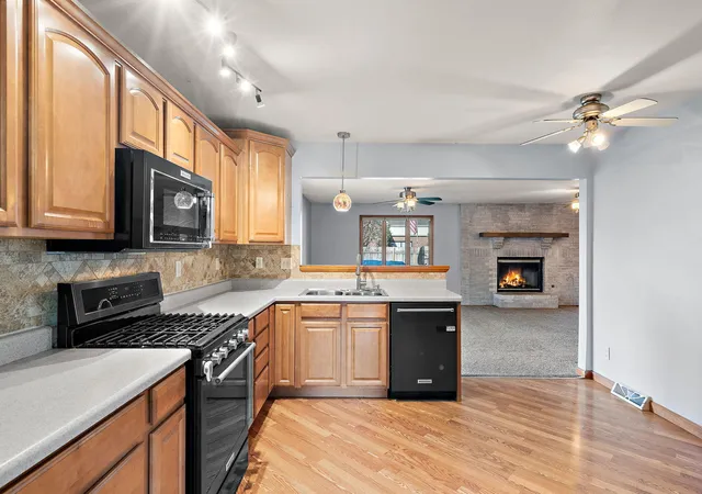 Photo 4 of Single family home for sale at 9542 Roosevelt Pl, Crown Point, IN 46307 | MLS# 836682 | Listing updated on 2026-09-20