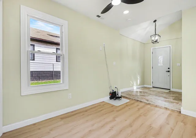 5th image of 2420 Connecticut St, Gary, IN 46407 | MLS# 836653