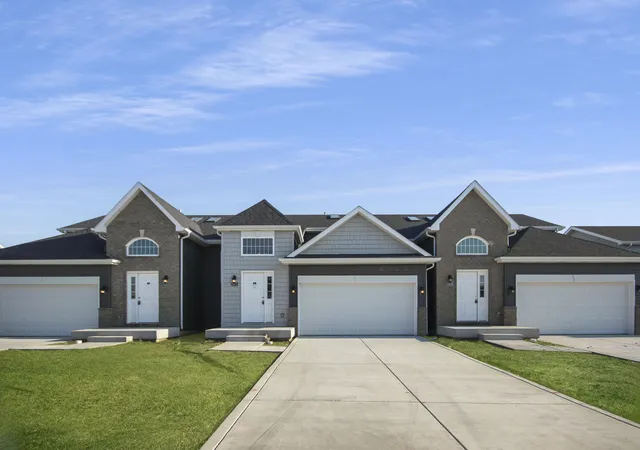 Photo 2 of Townhouse for sale at 3031 W 82nd Place, Merrillville, IN 46410 | MLS# 836678 | Listing updated on 2026-09-01