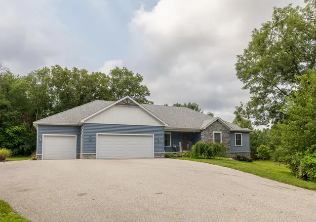 2nd image of 6795 S Whispering Woods, De Motte, IN 46310 | MLS# 836689