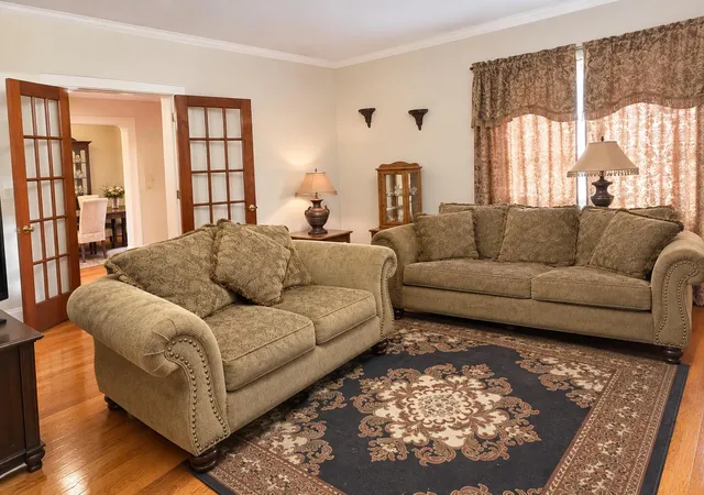 Photo 2 of Single family home for sale at 5628 Washington St, Merrillville, IN 46410 | MLS# 847017 | Listing updated on 2026-10-27