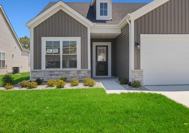 Homes for sale in Crown Point, IN | 10373 Iowa St, Crown Point, IN 46307 | MLS# 836817