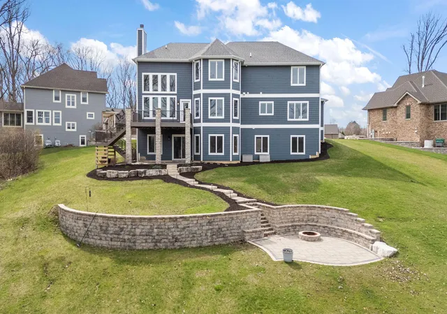 5th image of 359 W Sandhurst Dr, Valparaiso, IN 46385 | MLS# 836878