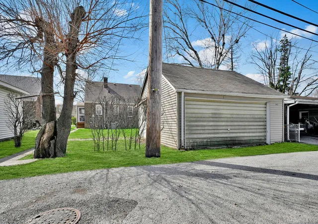 18th image of 843 173rd St, Hammond, IN 46324 | MLS# 837232