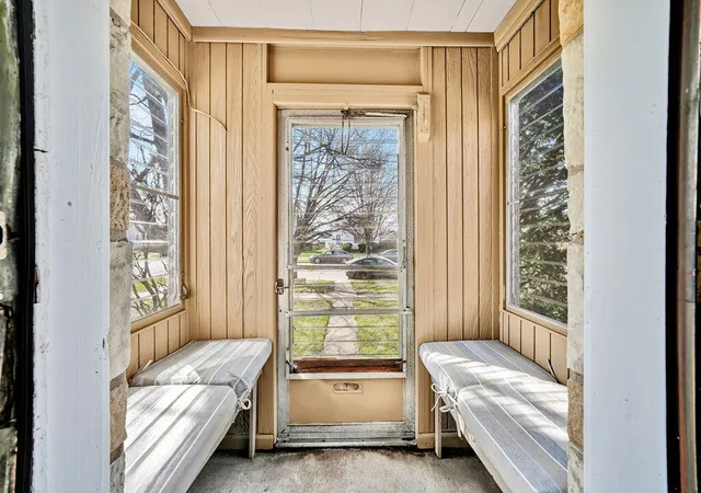 4th image of 843 173Rd St, Hammond, IN 46324 | MLS# 837232