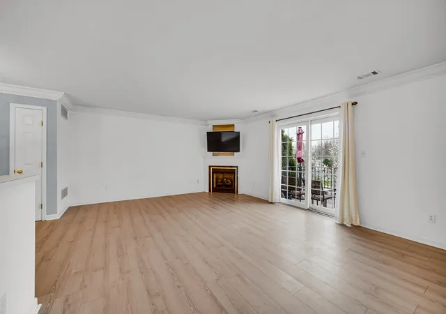 4th image of 2649 Georgetowne #B2, Highland, IN 46322 | MLS# 836988