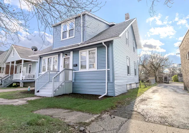 Homes for sale in Lake Station, IN | 2812 Dekalb St, Lake Station, IN 46405 | MLS# 836816