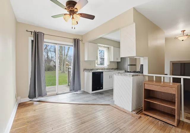 Photo 4 of Single family home for sale at 1107 W 62nd Place, Merrillville, IN 46410 | MLS# 836882 | Listing updated on 2026-09-12