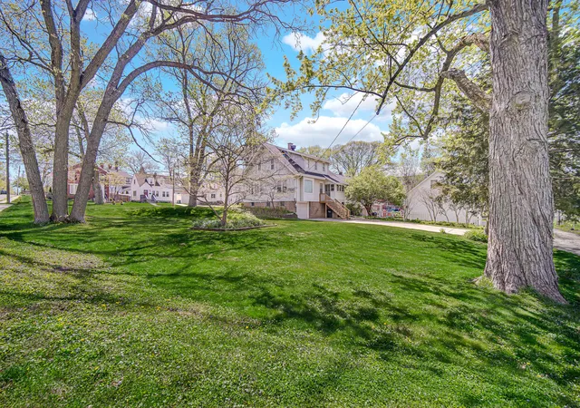 3rd image of 415 Elmhurst St, Valparaiso, IN 46385 | MLS# 836910