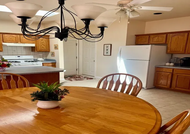 5th image of 1649 Redbud Dr, Hobart, IN 46342 | MLS# 836912