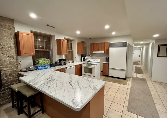 3rd image of 532 Connecticut St, Gary, IN 46402 | MLS# 837046