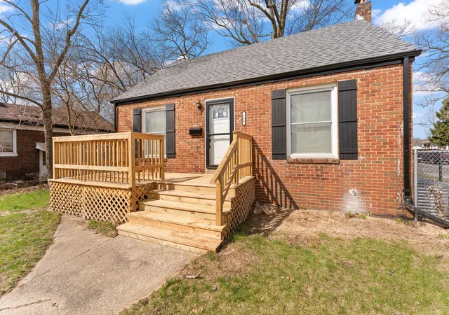 2nd image of 700 Ralston St, Gary, IN 46406 | MLS# 837026