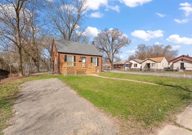 27th image of 700 Ralston St, Gary, IN 46406 | MLS# 837026