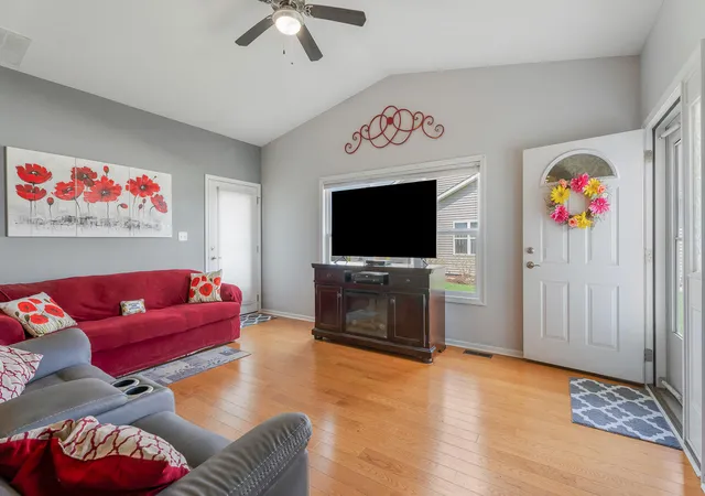 3rd image of 3884 Stadium St, Portage, IN 46368 | MLS# 837127