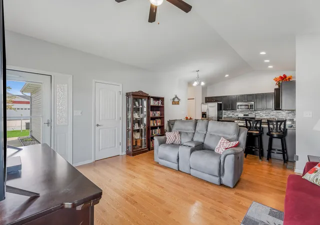 4th image of 3884 Stadium St, Portage, IN 46368 | MLS# 837127