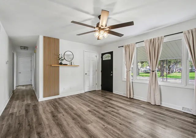 4th image of 5550 Evergreen Ave, Portage, IN 46368 | MLS# 837397