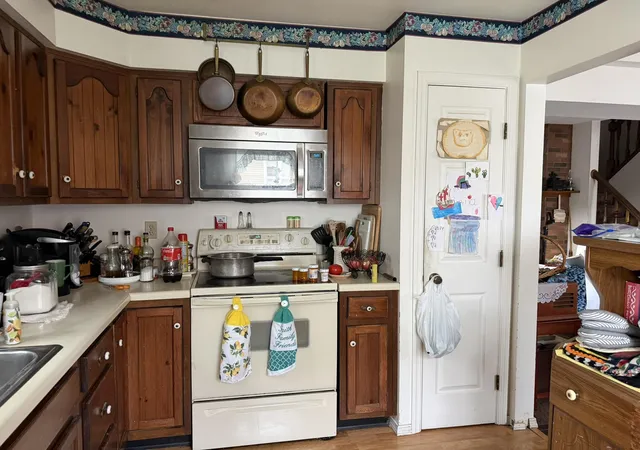 3rd image of 535 Weatherwood Ln, Valparaiso, IN 46383 | MLS# 837404