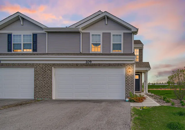 1st image of 209 Aviana Ave, Hobart, IN 46342 | MLS# 837168