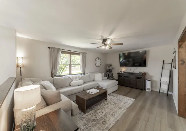 Photo 3 of Single family home for sale at 2672 E State Rd 4, La Porte, IN 46350 | MLS# 838551 | Listing updated on 2026-09-19