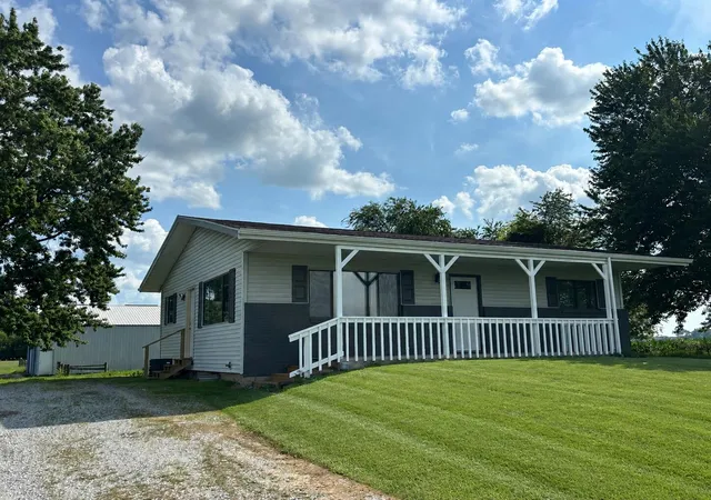Homes for sale in Monticello, IN | 5010 E 500 N, Monticello, IN 47960 | MLS# 838399