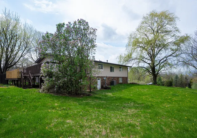 32nd image of 831 Opal Dr, Valparaiso, IN 46383 | MLS# 837330