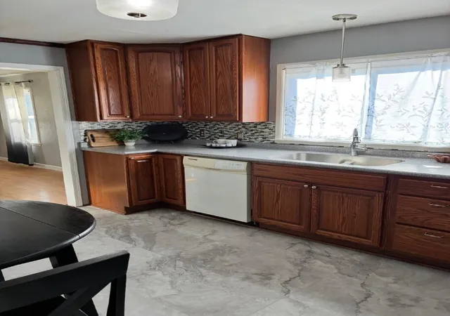 Photo 4 of Single family home for sale at 724 Dupage St, Michigan City, IN 46360 | MLS# 837343 | Listing updated on 2026-09-16