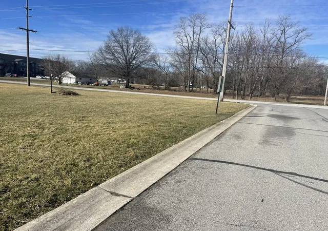 1st image of 900 S Lake Park Ave, Hobart, IN 46342 | MLS# 837376