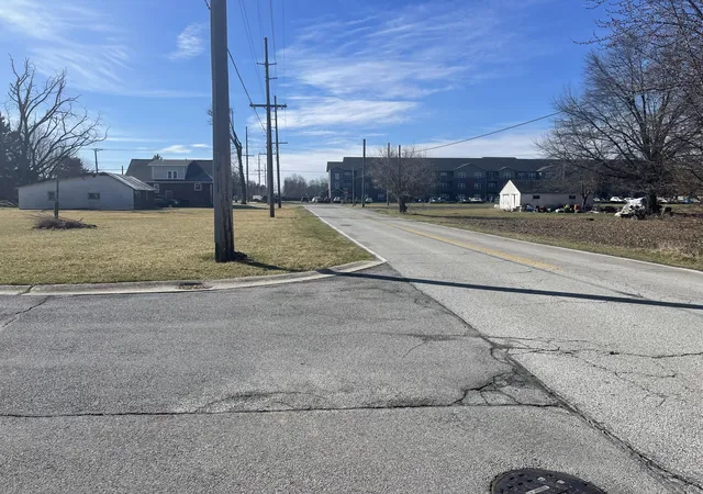 3rd image of 900 S Lake Park Ave, Hobart, IN 46342 | MLS# 837376