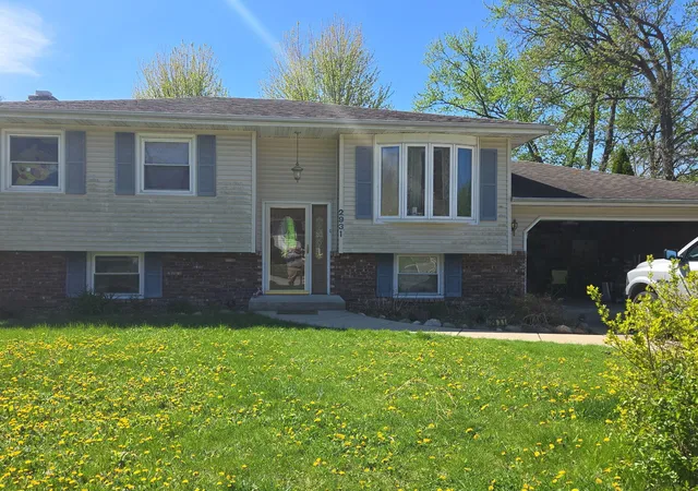 1st image of 2931 Crabapple Ln, Hobart, IN 46342 | MLS# 837420