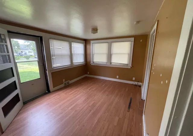 2nd image of 6640 Delaware Ave, Hammond, IN 46323 | MLS# 837500