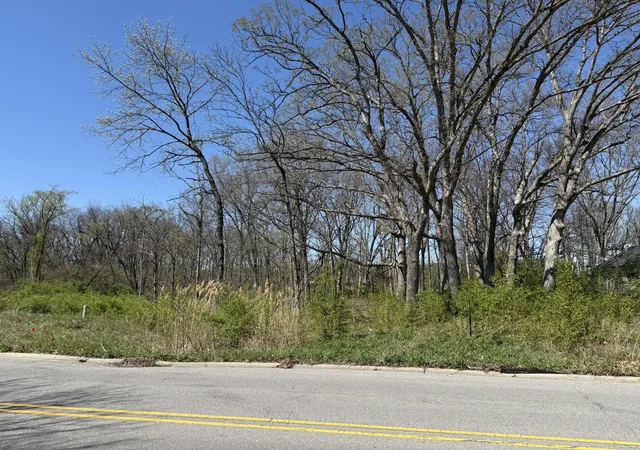 1st image of 1190 E Greenview Pl, Crown Point, IN 46307 | MLS# 837475