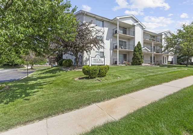 19th image of 400 Sturdy Rd #5b, Valparaiso, IN 46383 | MLS# 841310