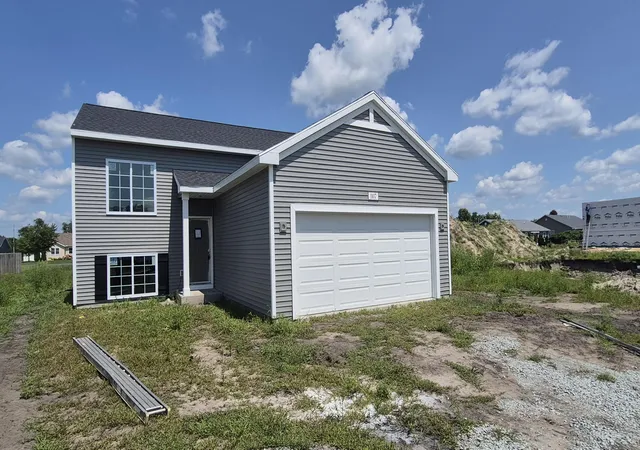 2nd image of 1103 E Henry Dr, Knox, IN 46534 | MLS# 837564