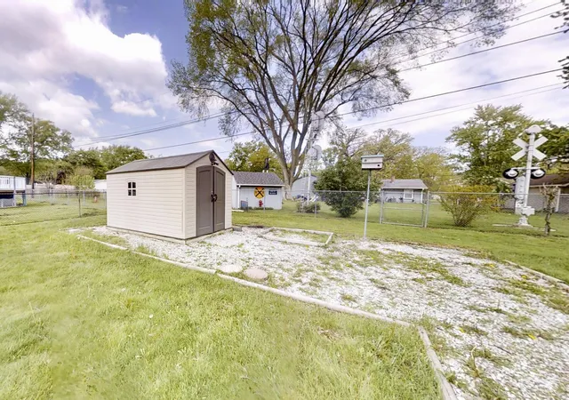39th image of 2900 Mcafee Dr, Hobart, IN 46342 | MLS# 838268