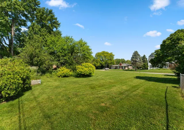 39th image of 3650 E 34th Pl, Hobart, IN 46342 | MLS# 841351
