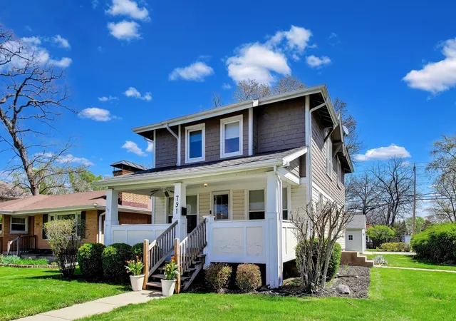 3rd image of 791 Lincoln St, Hobart, IN 46342 | MLS# 838001