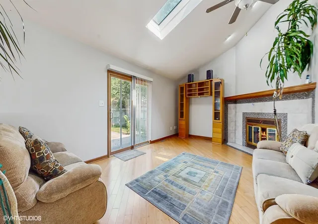 2nd image of 8844 Oakwood Ave, Munster, IN 46321 | MLS# 837632
