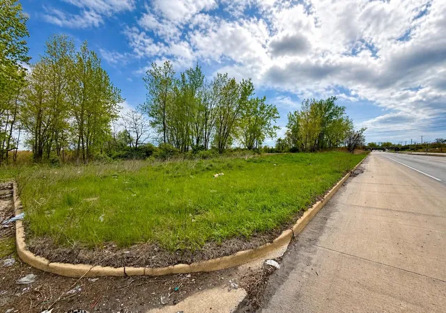 Homes for sale in Lake Station, IN | 1290 Ripley St, Lake Station, IN 46405 | MLS# 838204