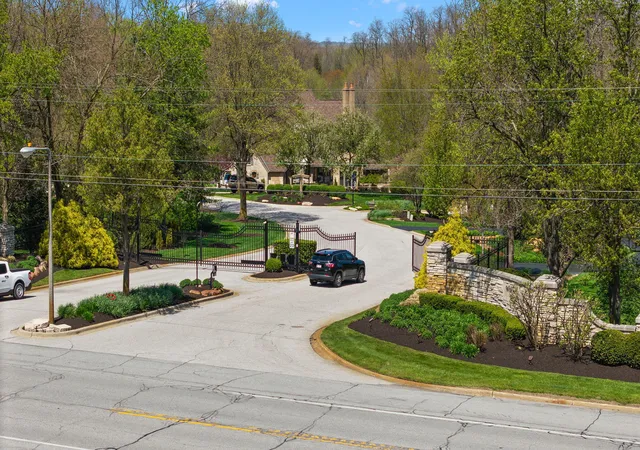 13th image of 231 Barberry Ln, Valparaiso, IN 46383 | MLS# 837645
