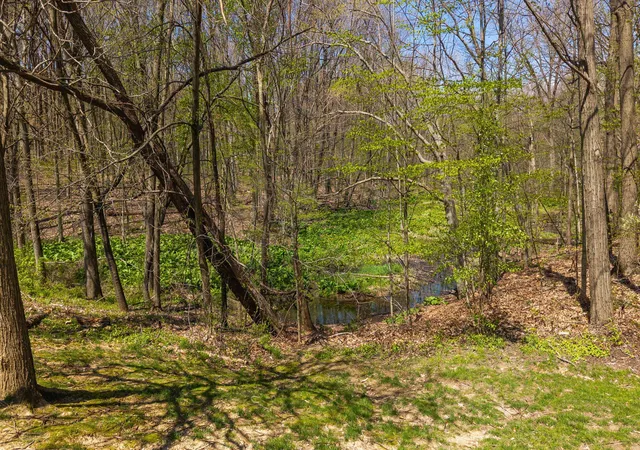 4th image of 231 Barberry Ln, Valparaiso, IN 46383 | MLS# 837645