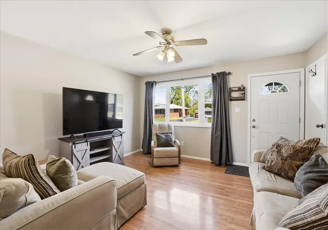 4th image of 1709 E Rand St, Hobart, IN 46342 | MLS# 837693