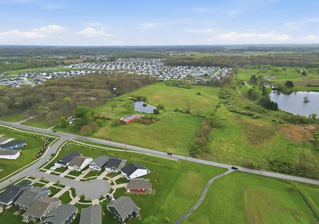 2nd image of 7311 E 117th Ave, Crown Point, IN 46307 | MLS# 837769